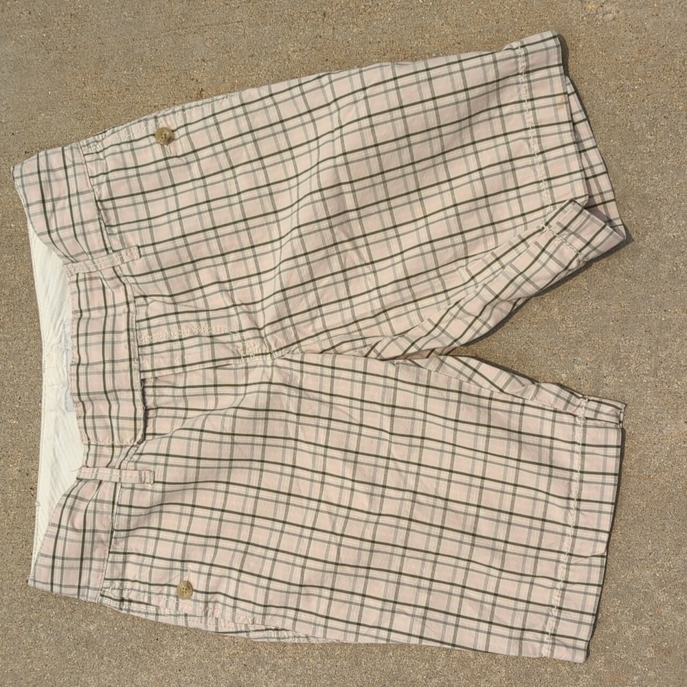 Old Navy size 8 Bermuda shorts